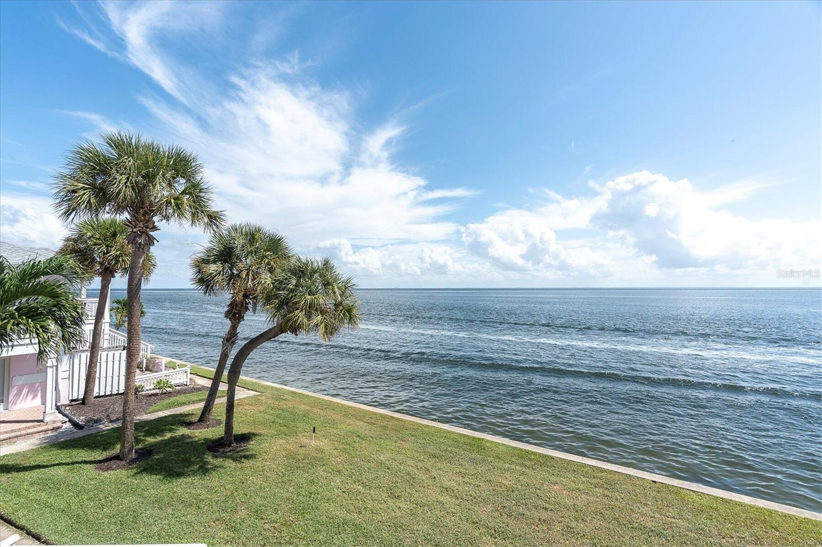 4858 COQUINA KEY DR SE #D, ST PETERSBURG, FL, 33705