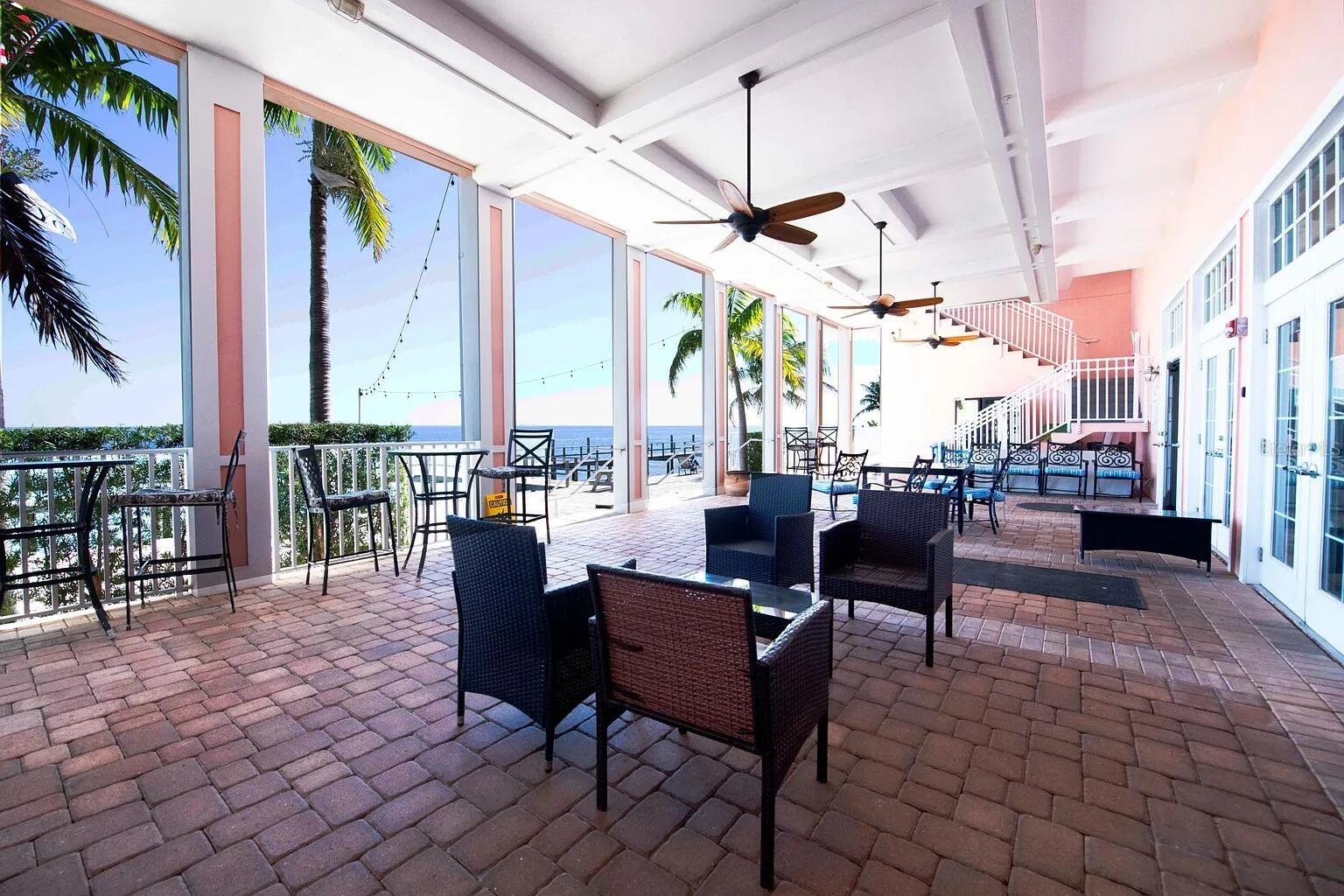 4858 COQUINA KEY DR SE #D, ST PETERSBURG, FL, 33705