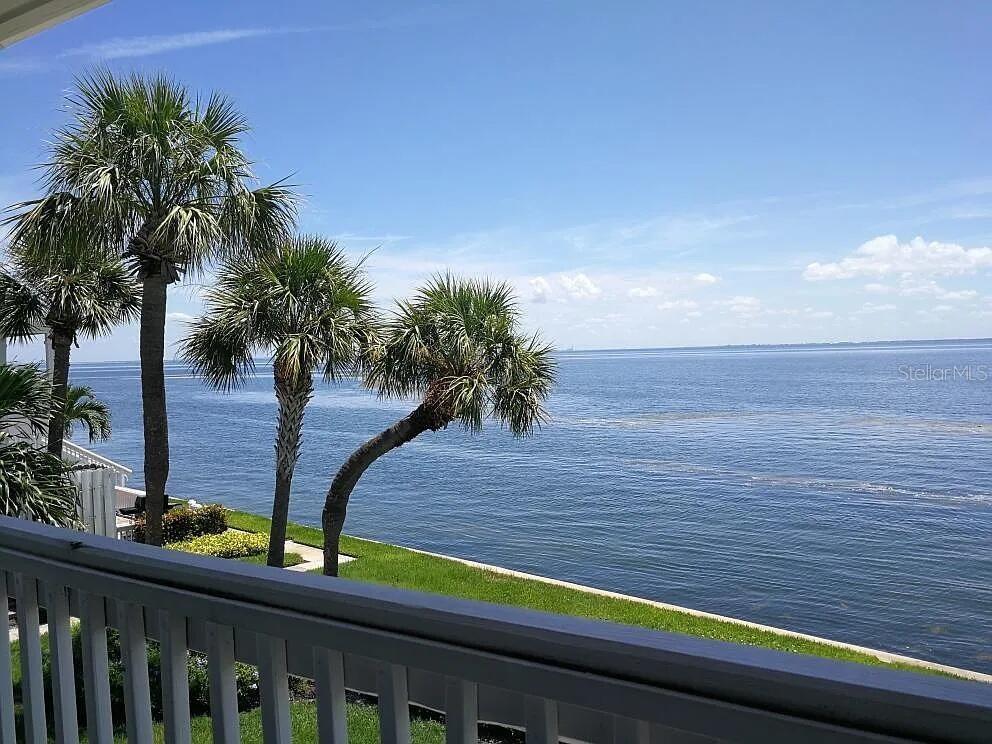 4858 COQUINA KEY DR SE #D, ST PETERSBURG, FL, 33705