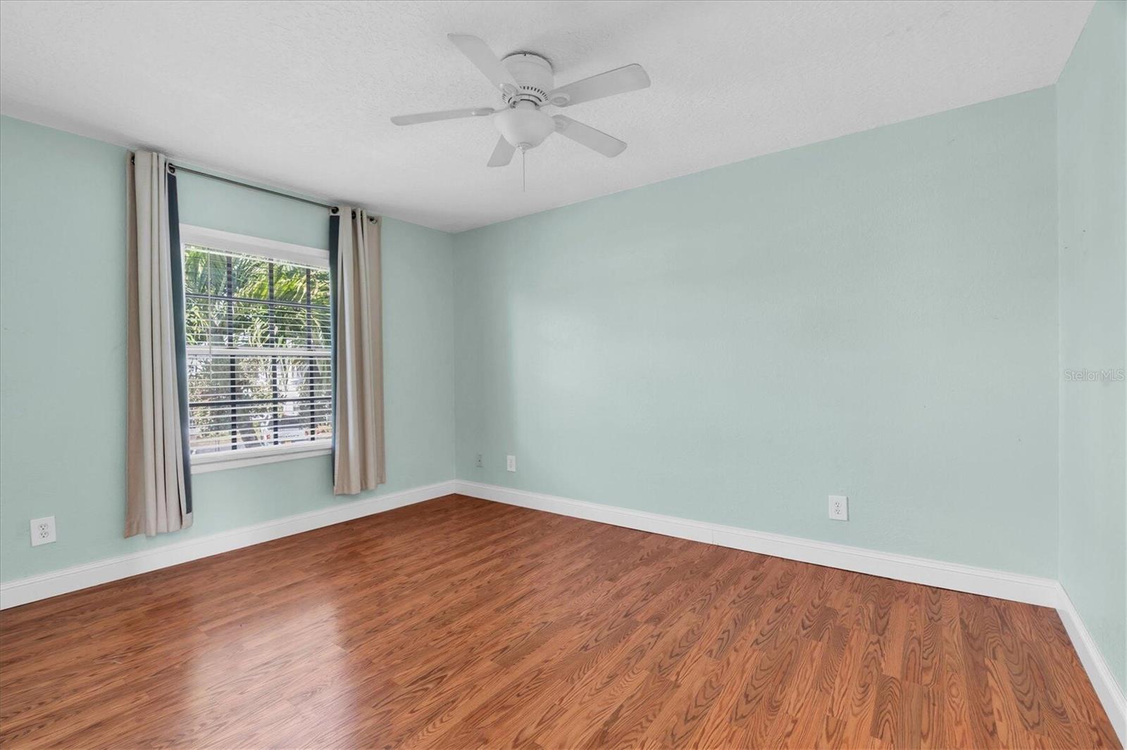 4858 COQUINA KEY DR SE #D, ST PETERSBURG, FL, 33705