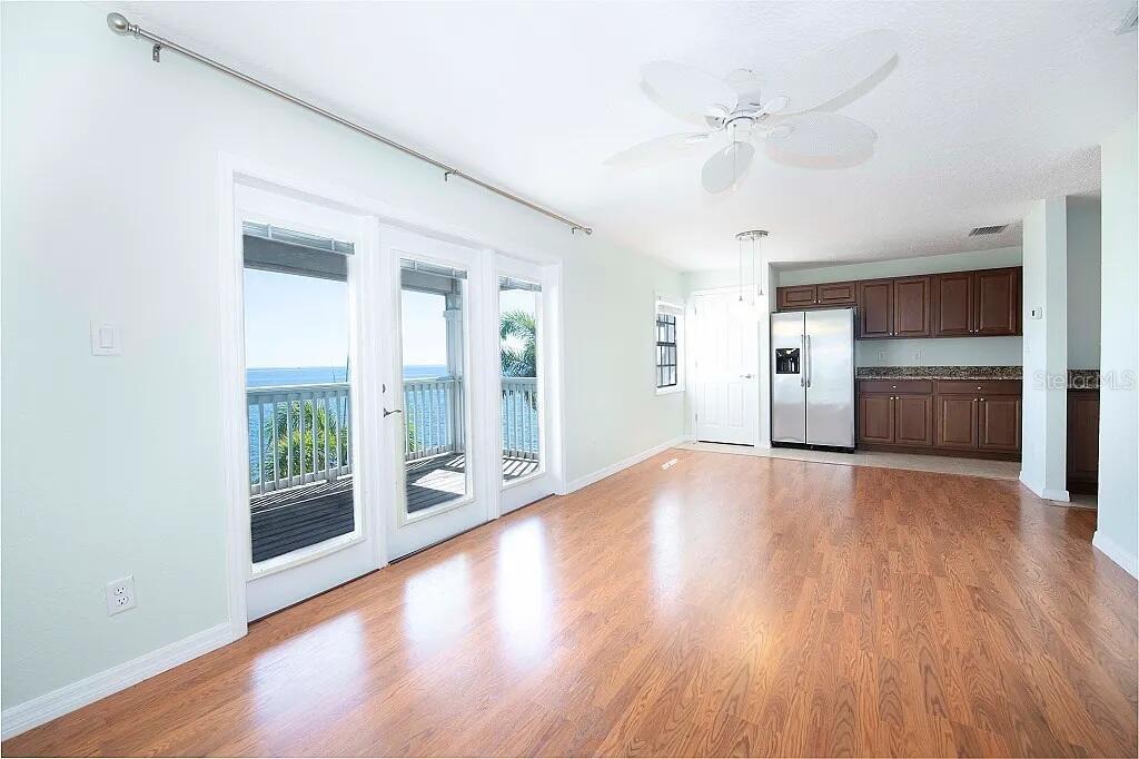 4858 COQUINA KEY DR SE #D, ST PETERSBURG, FL, 33705