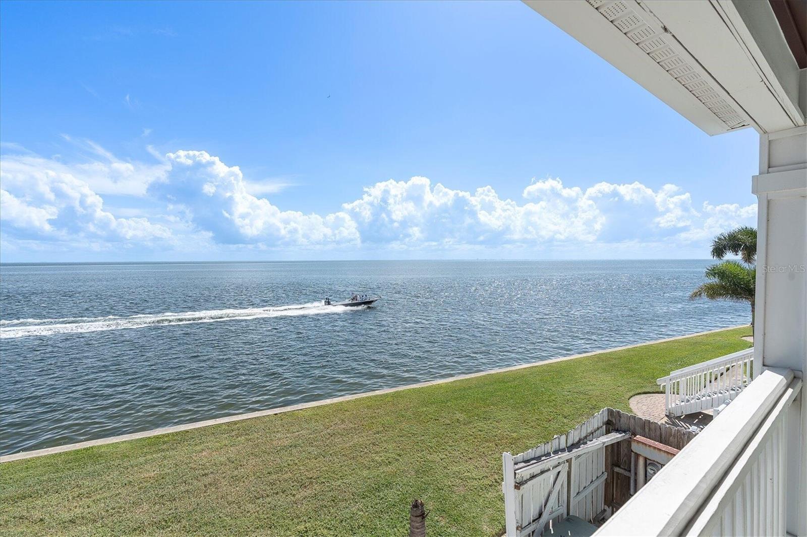 4858 COQUINA KEY DR SE #D, ST PETERSBURG, FL, 33705