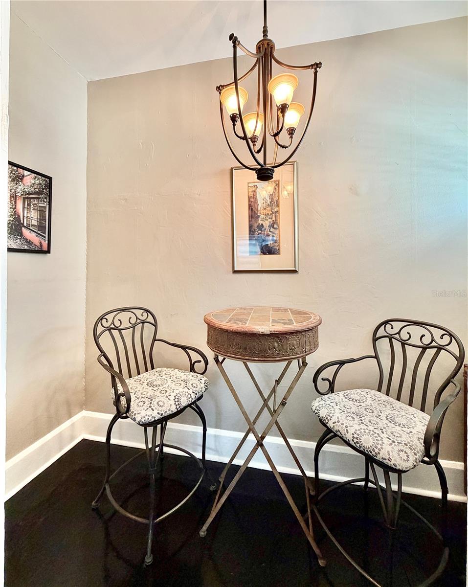 2014 JACKSON ST N #2, ST PETERSBURG, FL, 33704