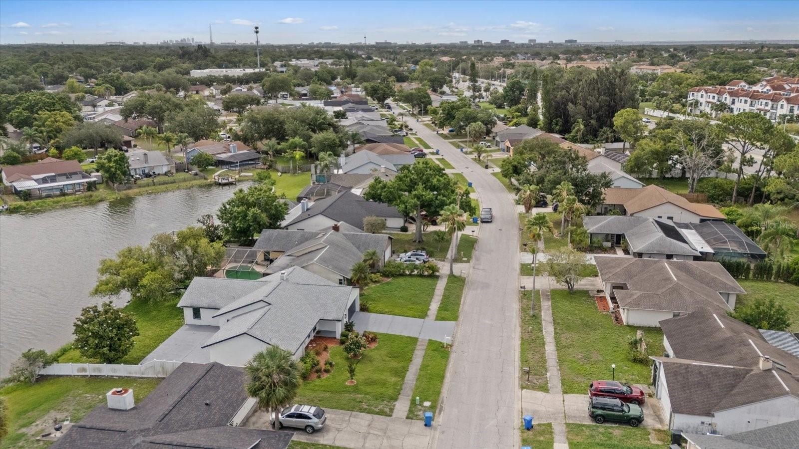 10609 OUT ISLAND DR, TAMPA, FL, 33615
