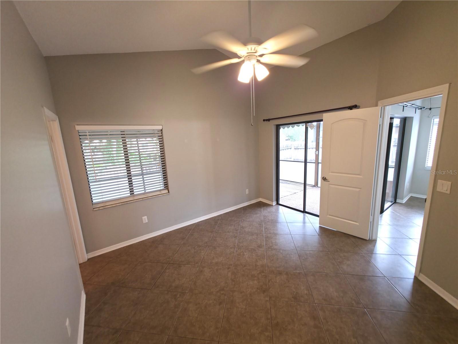 2201 GRASMERE DR, APOPKA, FL, 32703