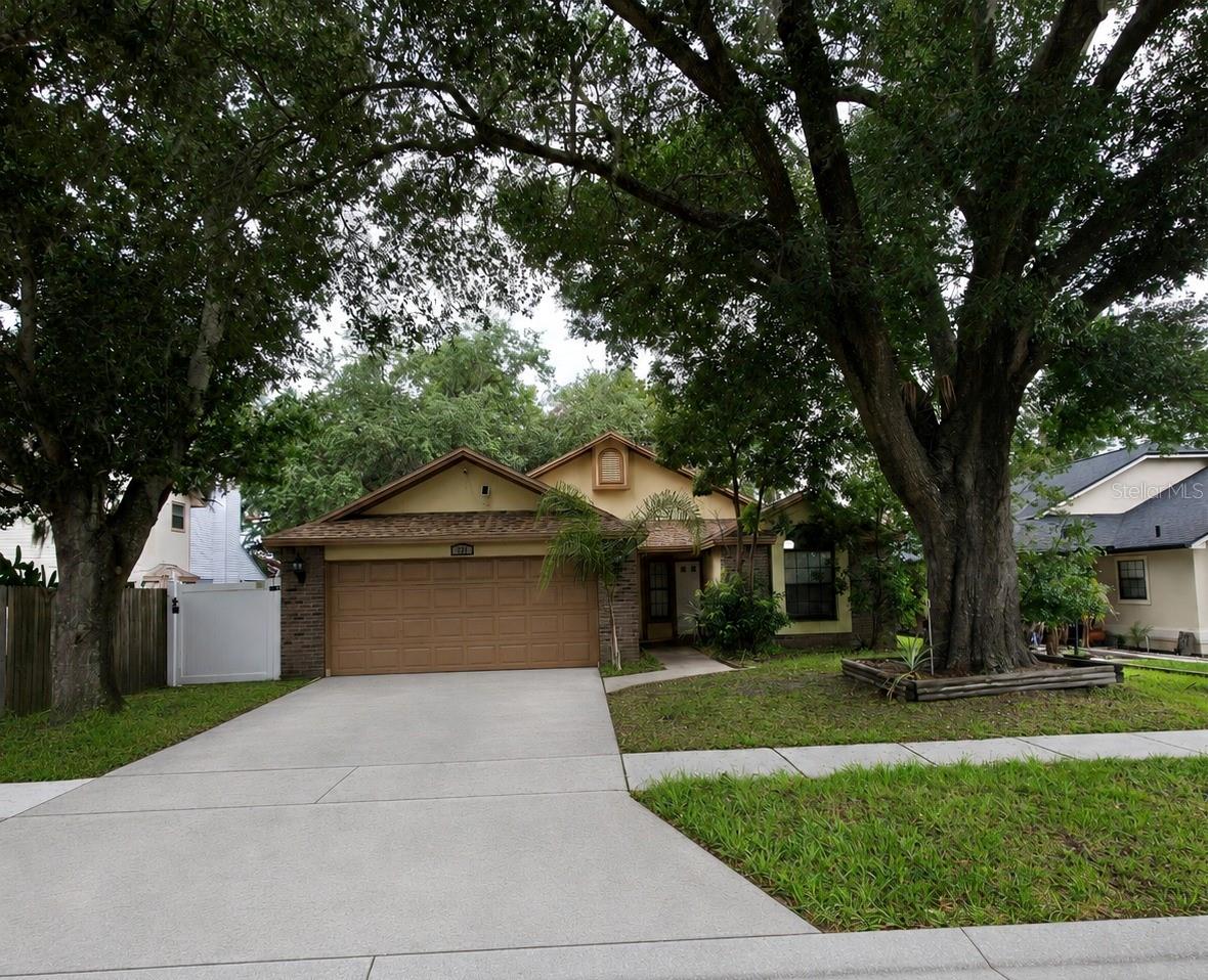 2201 GRASMERE DR, APOPKA, FL, 32703