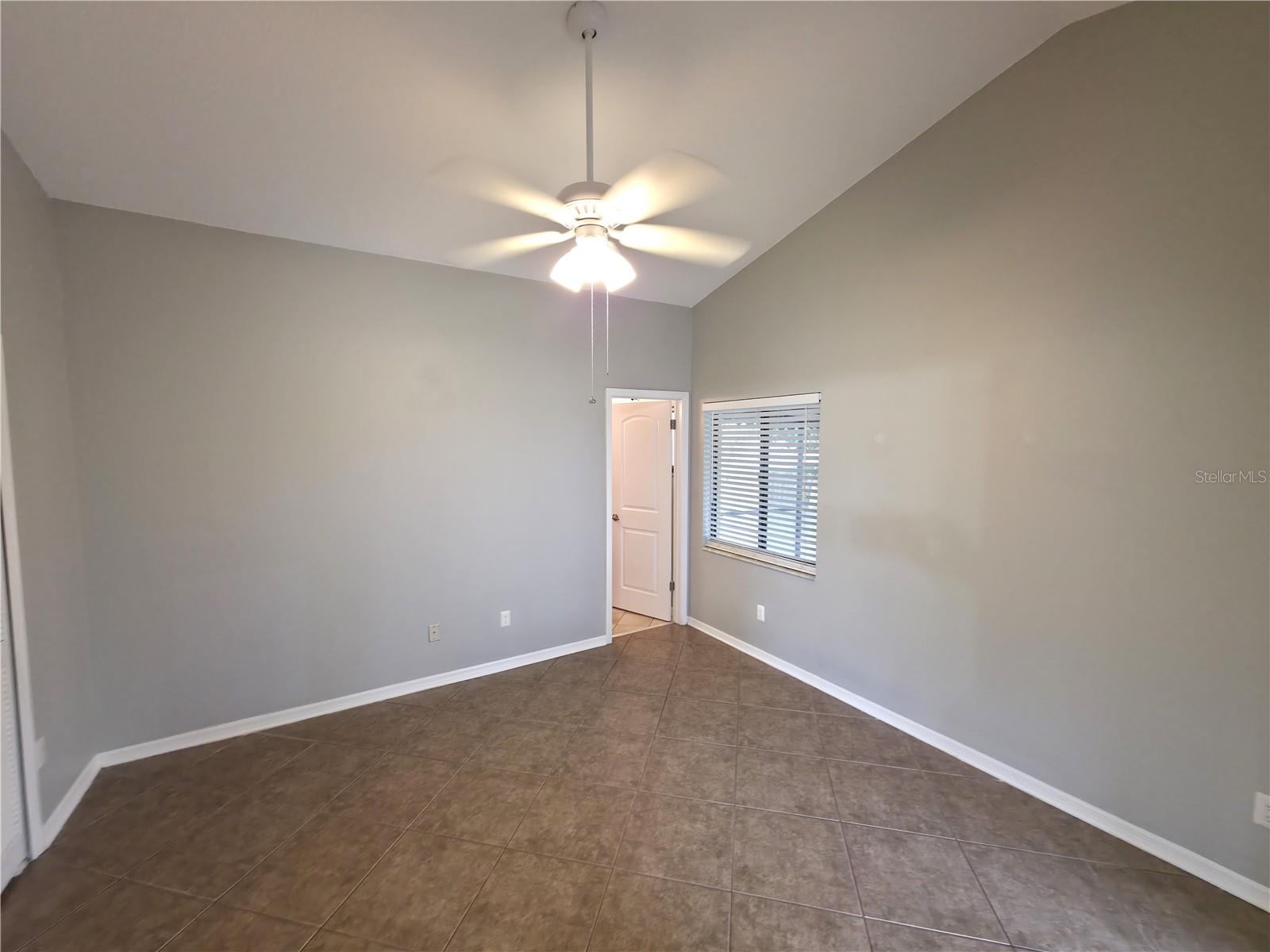 2201 GRASMERE DR, APOPKA, FL, 32703