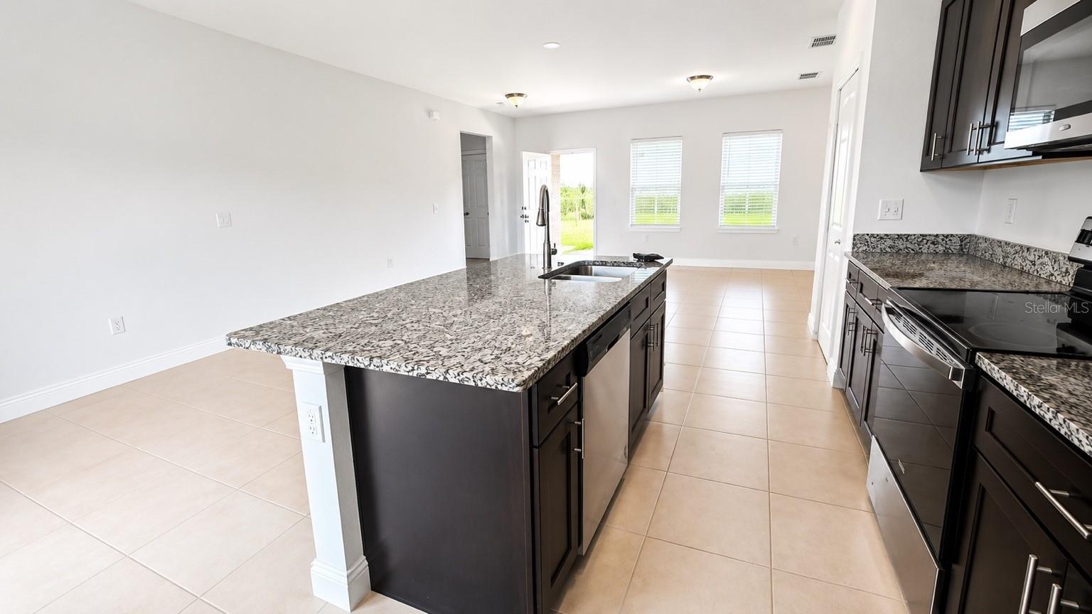 237 CIMARRON DR, KISSIMMEE, FL, 34759