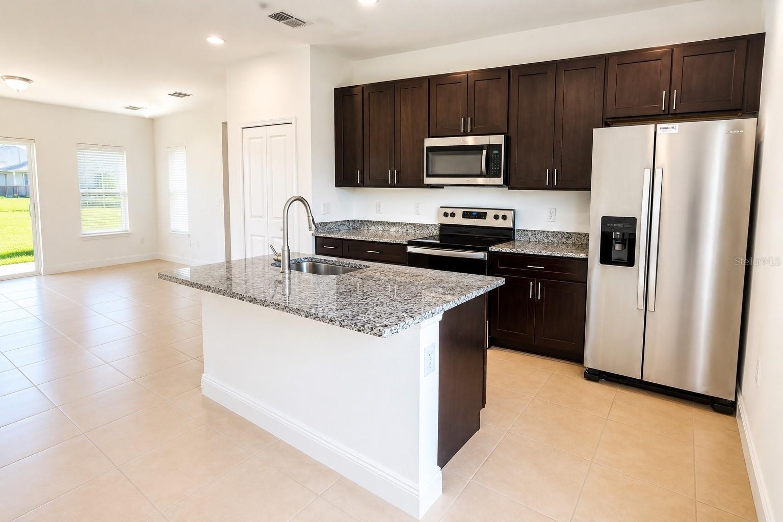 237 CIMARRON DR, KISSIMMEE, FL, 34759