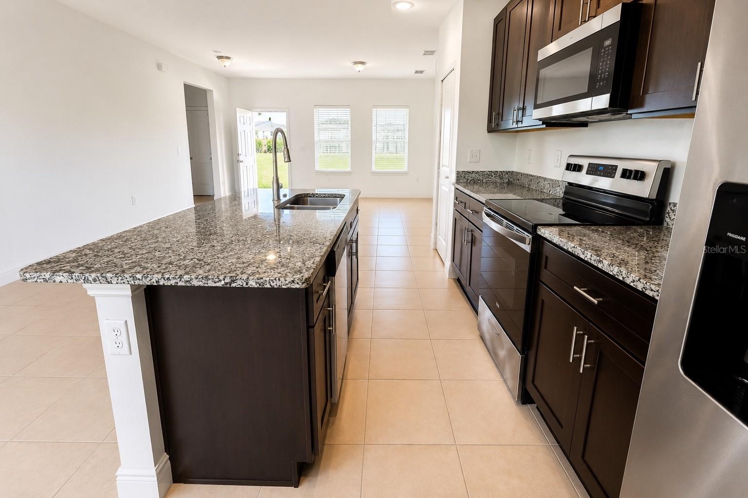 237 CIMARRON DR, KISSIMMEE, FL, 34759
