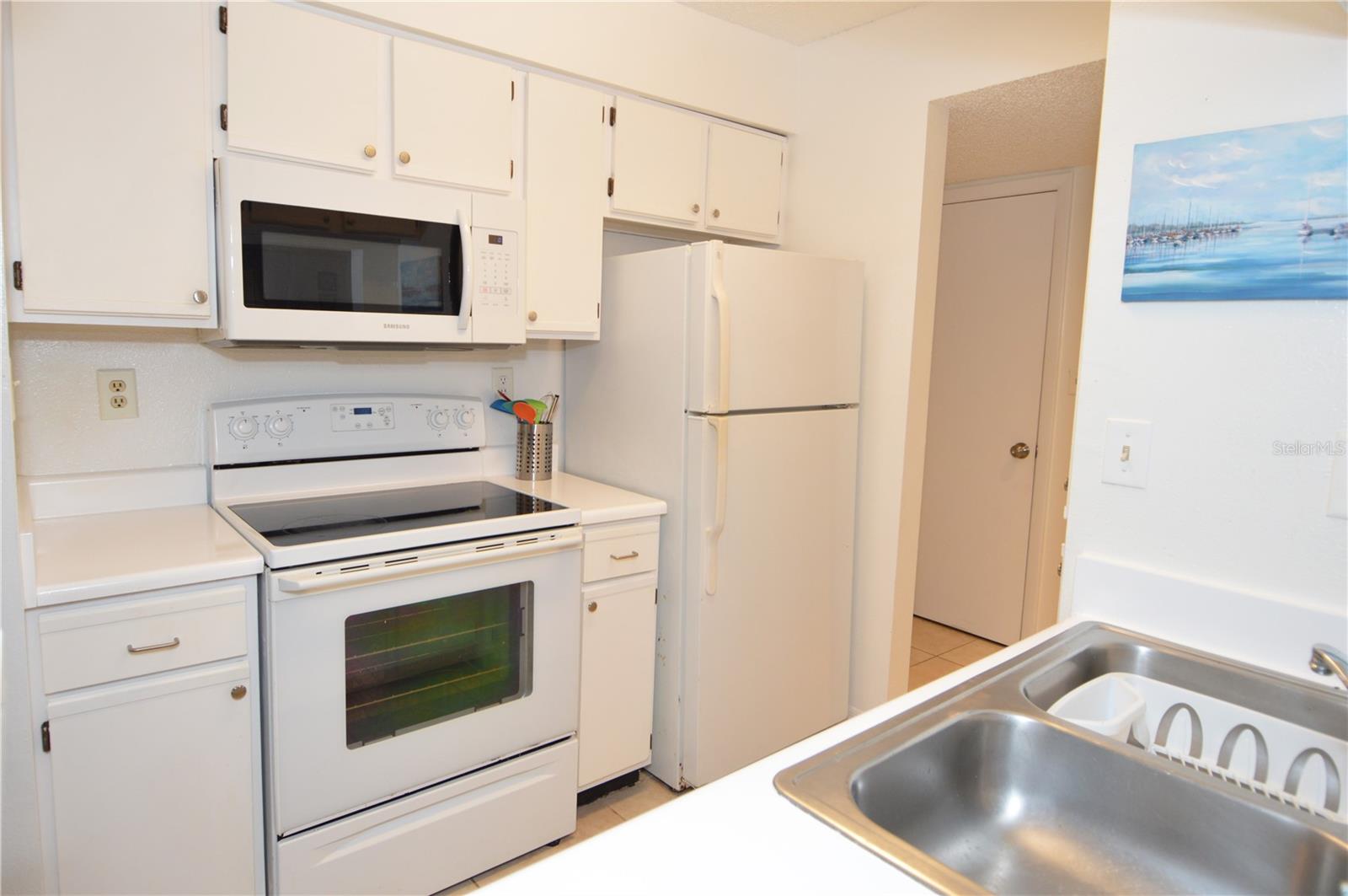 8625 MALLARD RESERVE DR #101, TAMPA, FL, 33614
