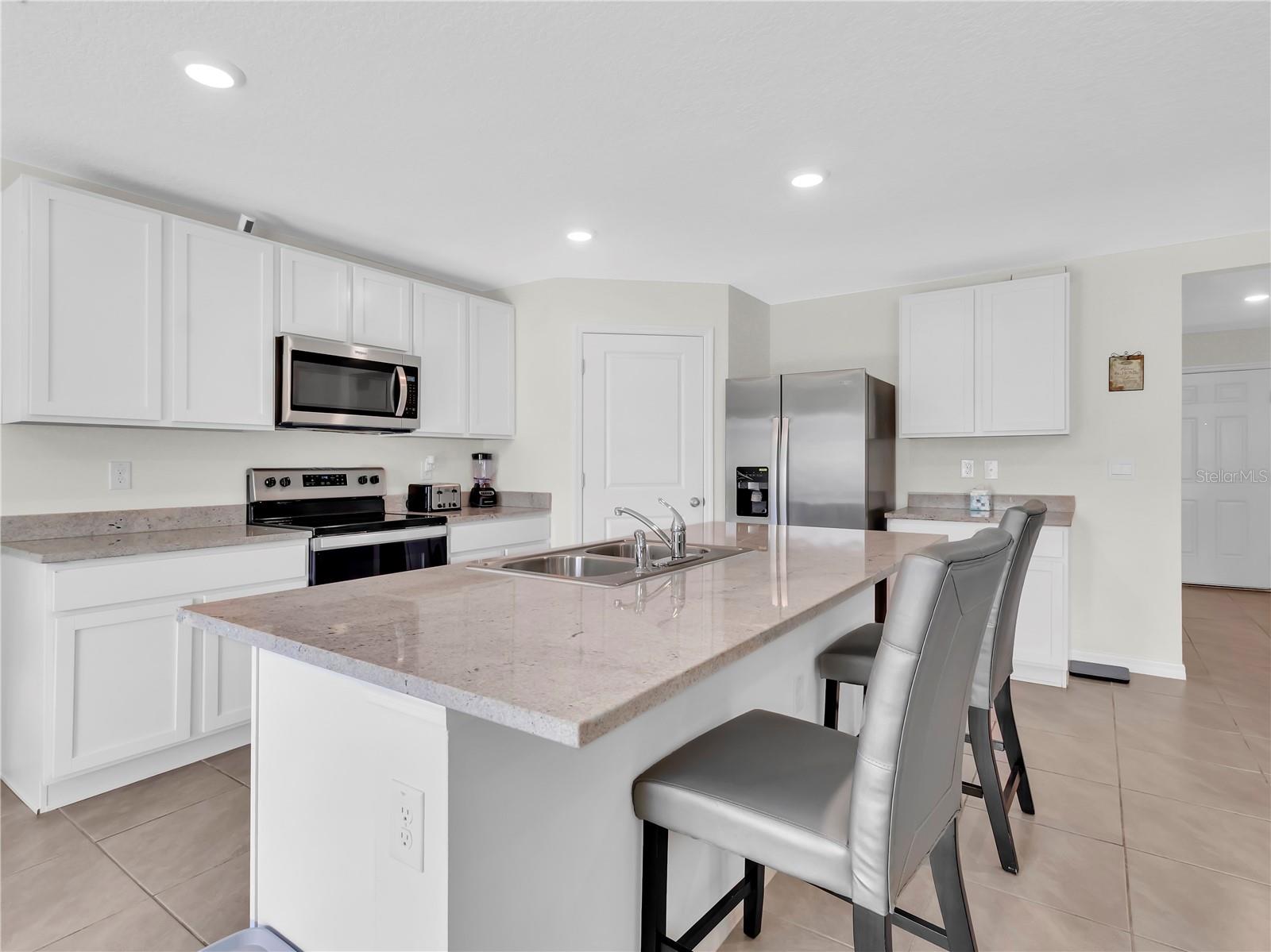 16531 WINDMILL FORGE PASS, WIMAUMA, FL, 33598