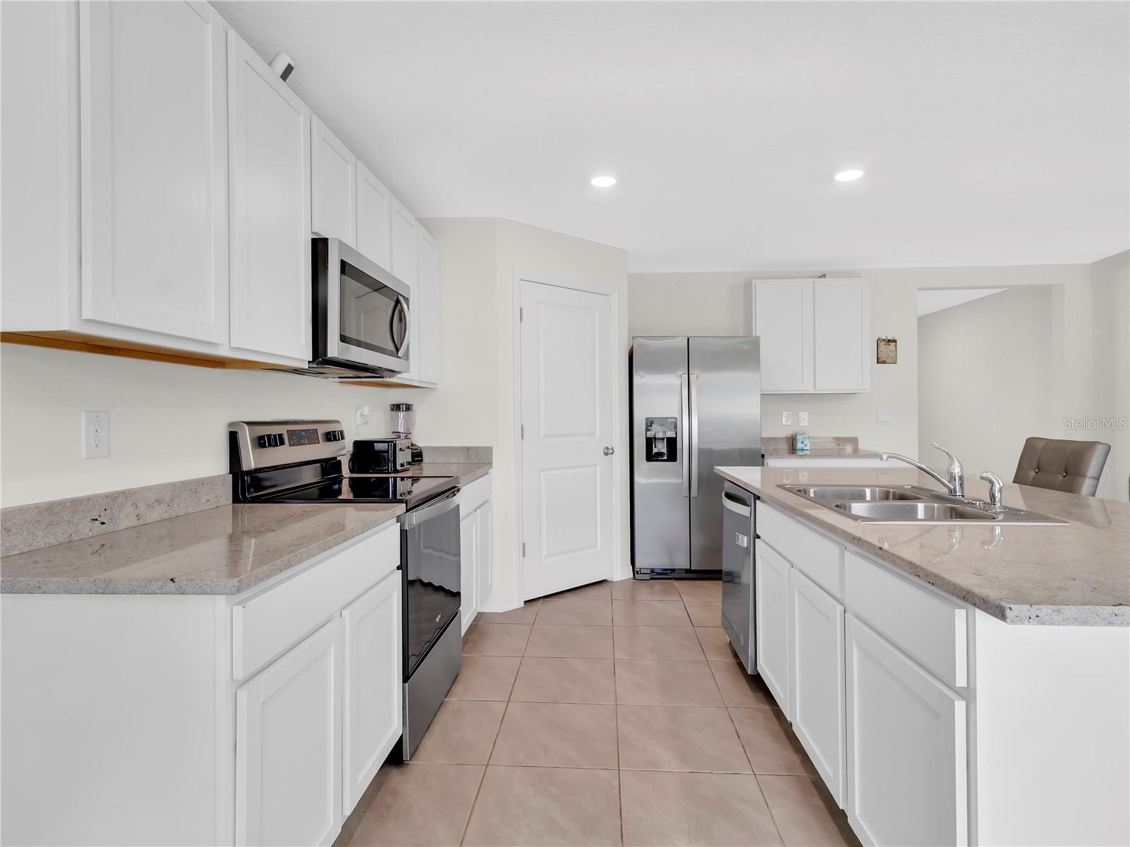 16531 WINDMILL FORGE PASS, WIMAUMA, FL, 33598