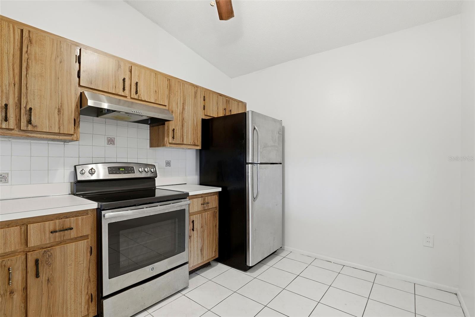 1056 SORIA AVE, ORLANDO, FL, 32807