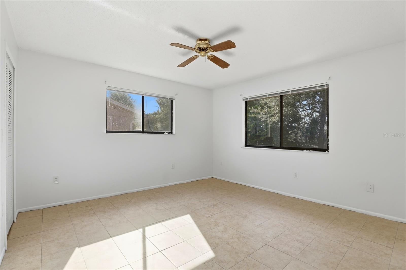 1056 SORIA AVE, ORLANDO, FL, 32807
