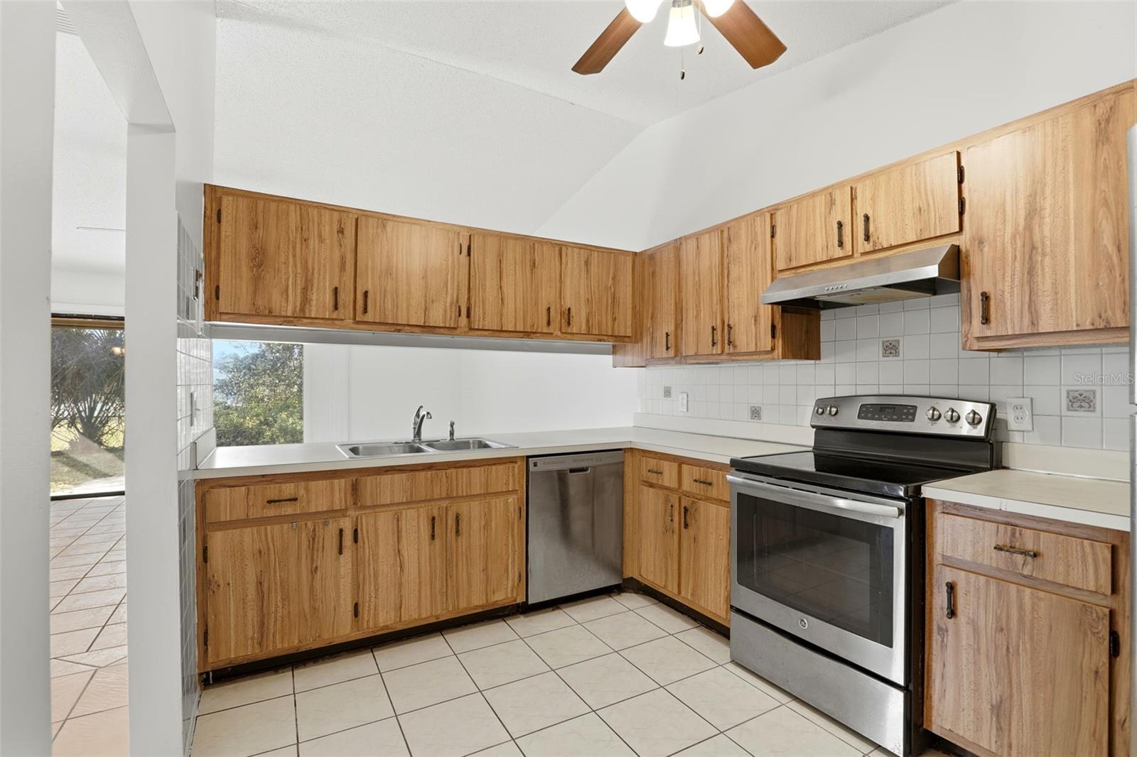 1056 SORIA AVE, ORLANDO, FL, 32807