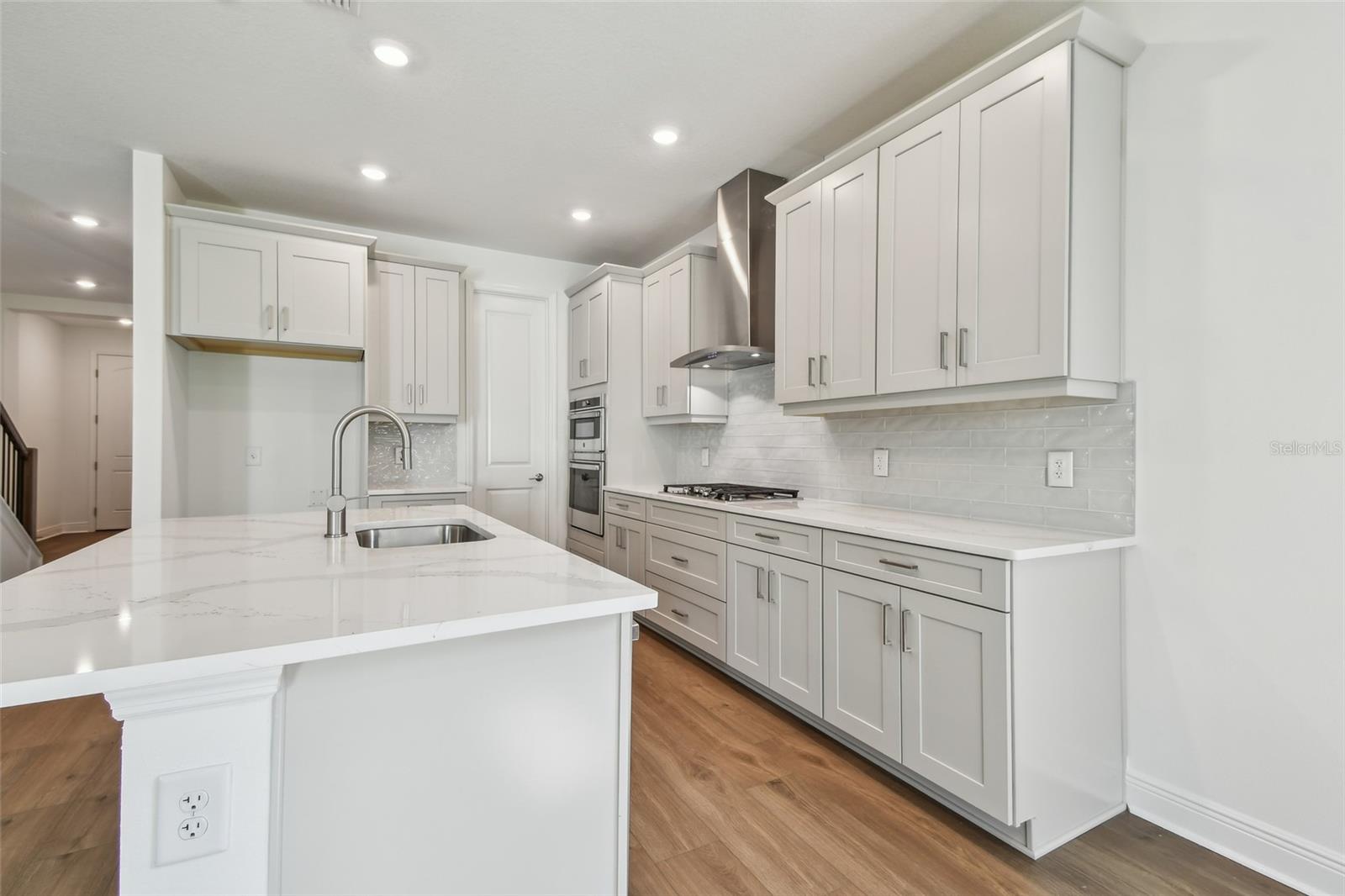 9681 CRYSTAL ISLES CIR, SARASOTA, FL, 34241