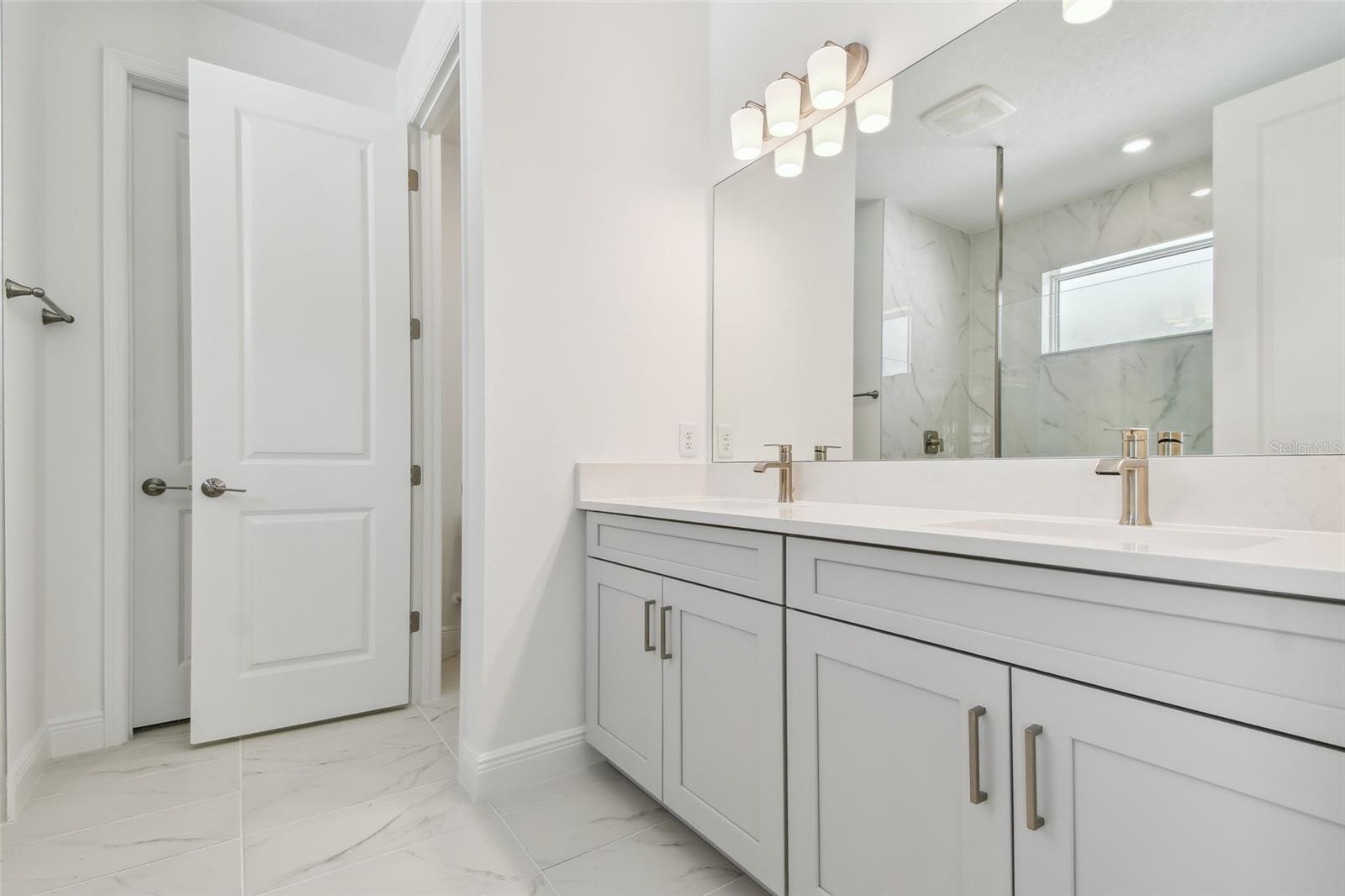 9681 CRYSTAL ISLES CIR, SARASOTA, FL, 34241