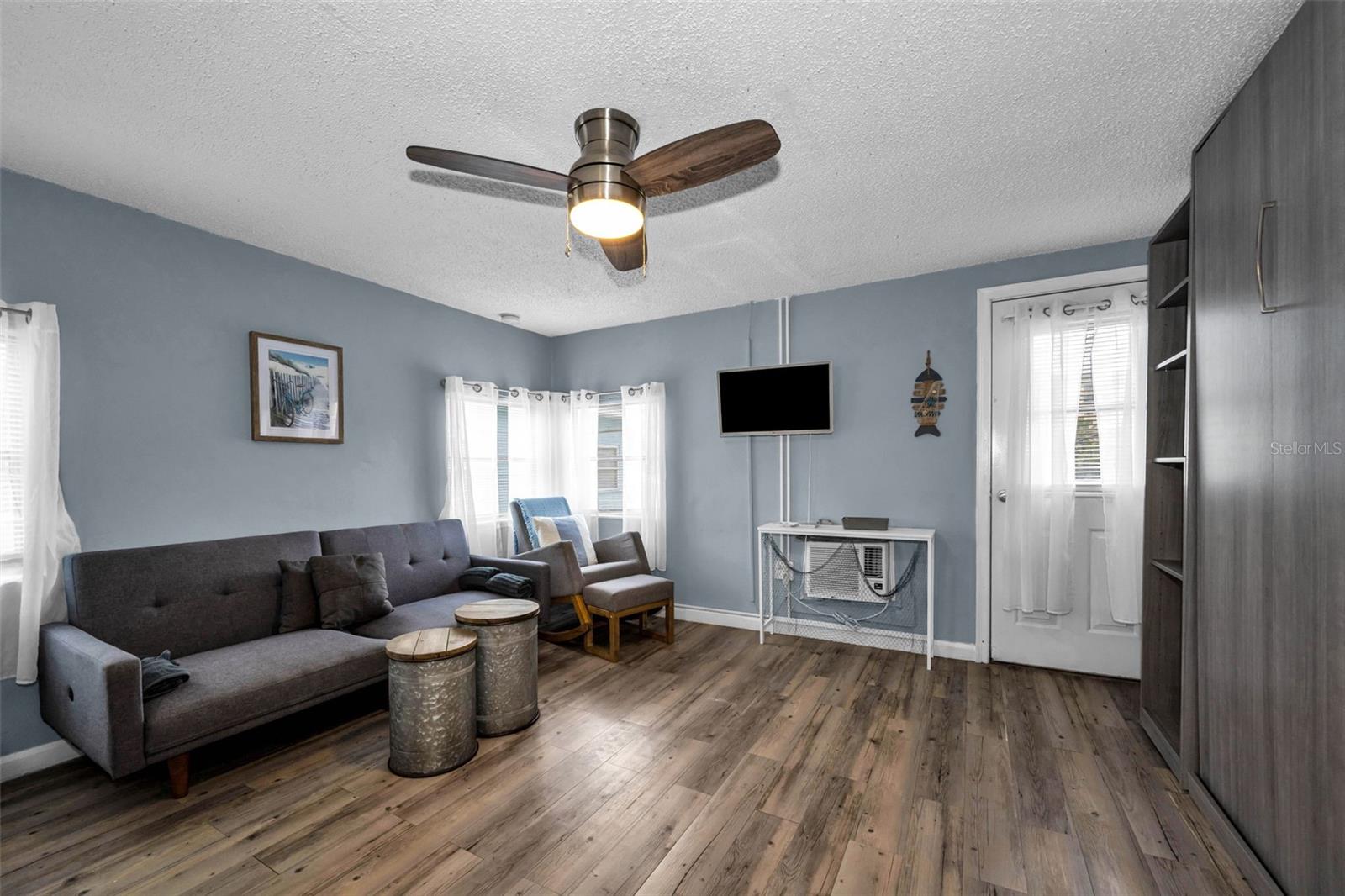 483 E SHORE DR #A4, CLEARWATER BEACH, FL, 33767