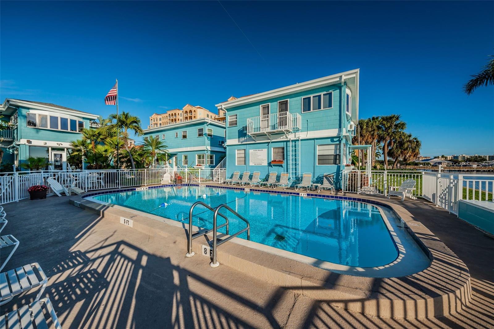 483 E SHORE DR #A4, CLEARWATER BEACH, FL, 33767