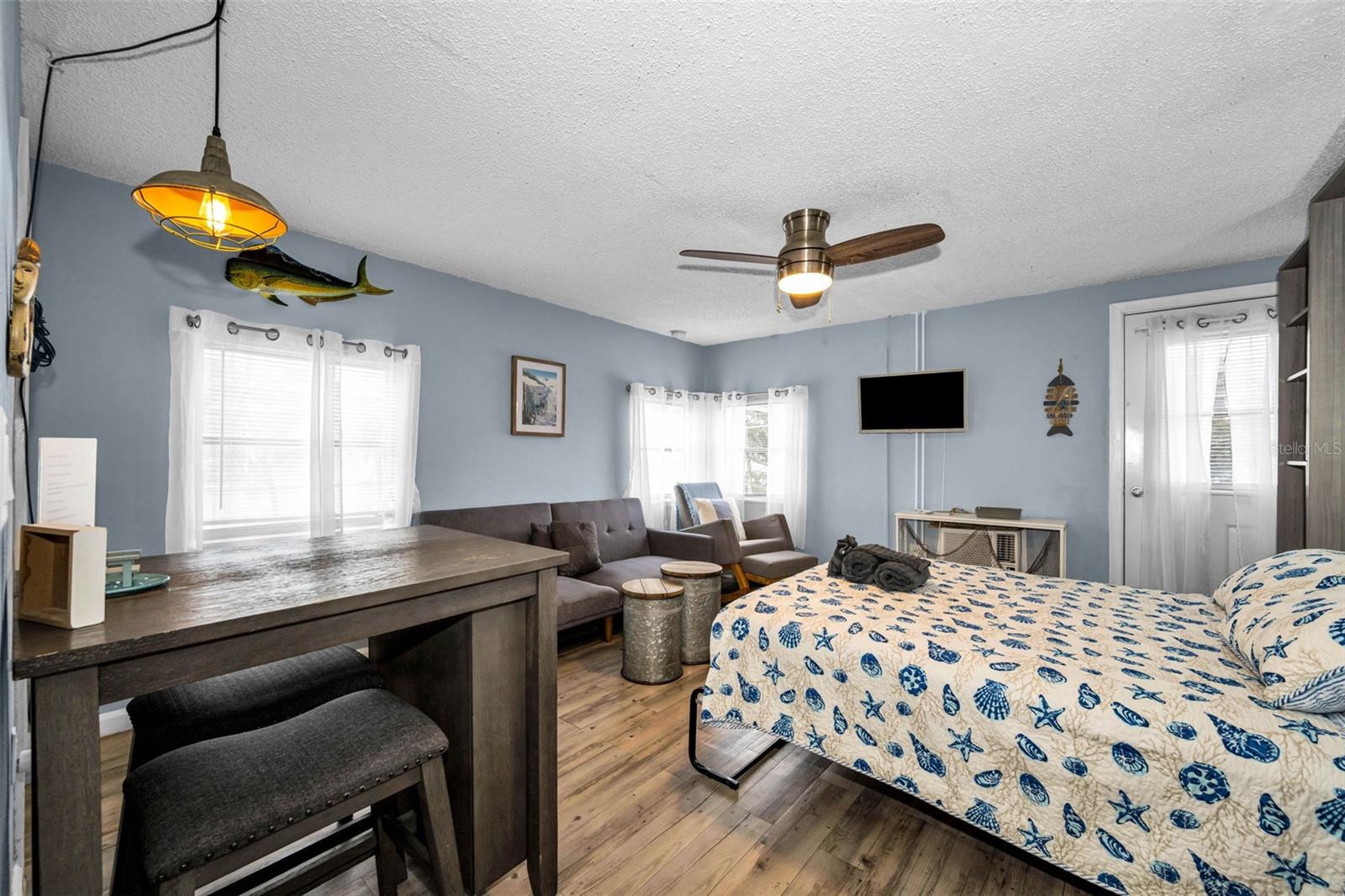 483 E SHORE DR #A4, CLEARWATER BEACH, FL, 33767