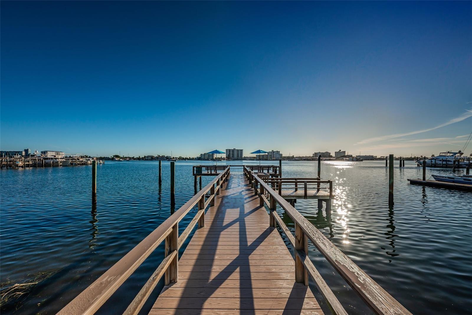 483 E SHORE DR #A4, CLEARWATER BEACH, FL, 33767