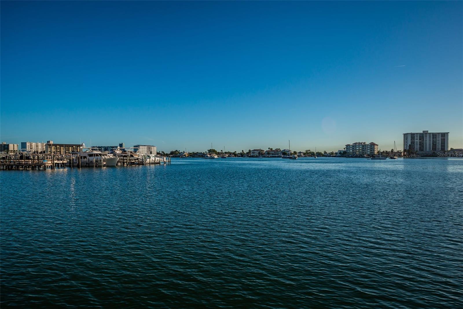 483 E SHORE DR #A4, CLEARWATER BEACH, FL, 33767