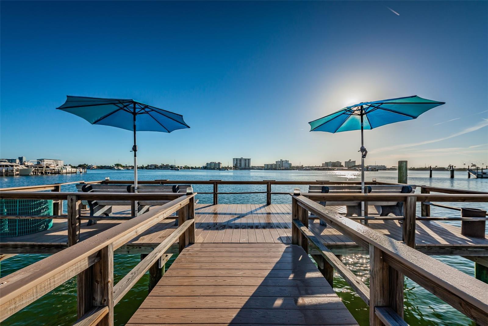 483 E SHORE DR #A4, CLEARWATER BEACH, FL, 33767