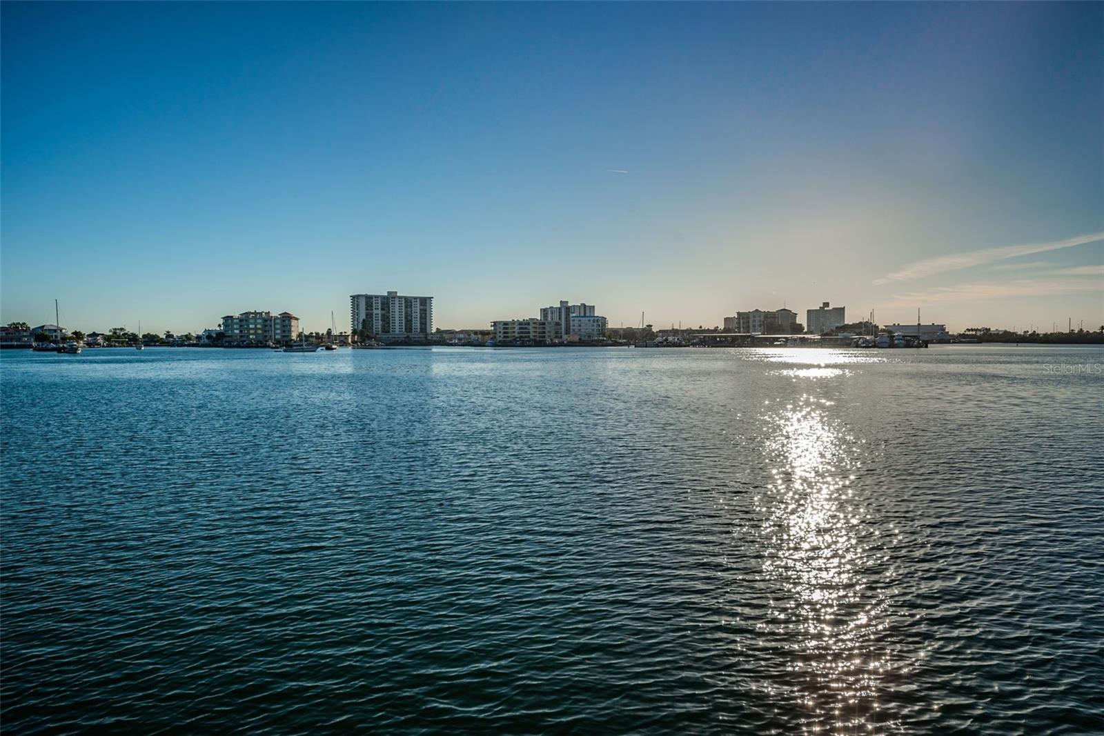 483 E SHORE DR #A4, CLEARWATER BEACH, FL, 33767