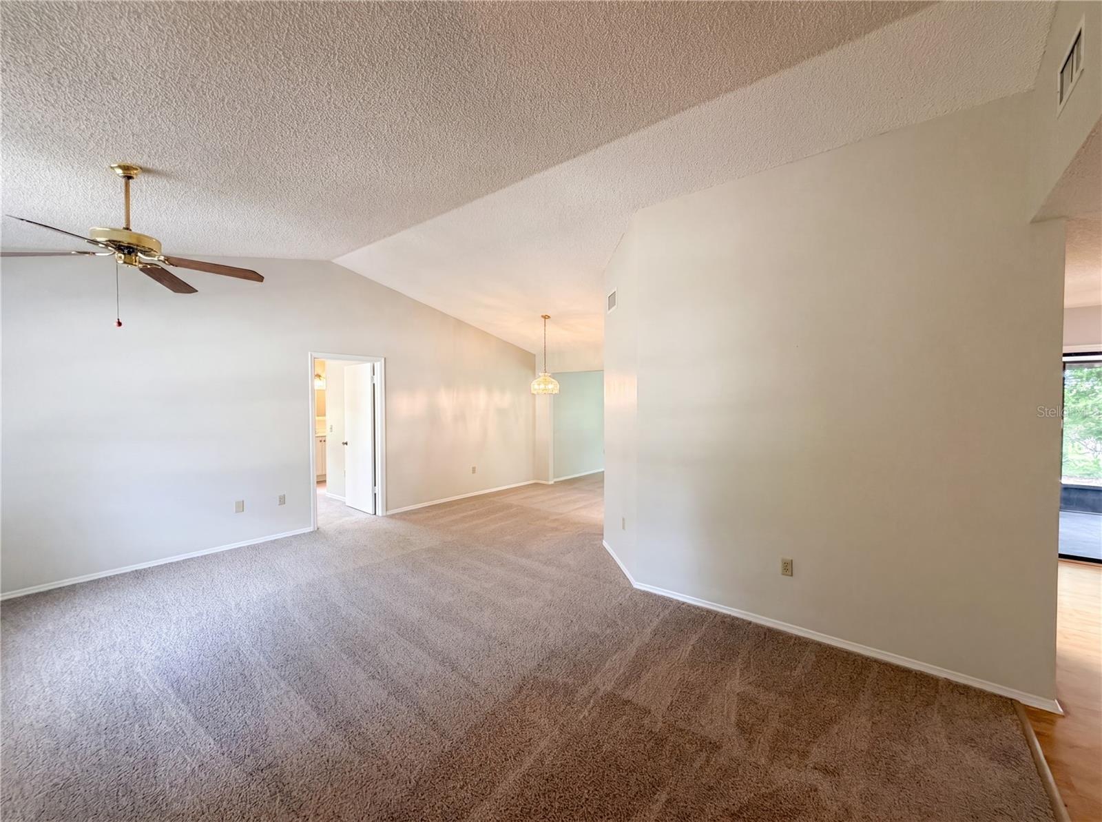 12620 BAY HILL DR, GRAND ISLAND, FL, 32735
