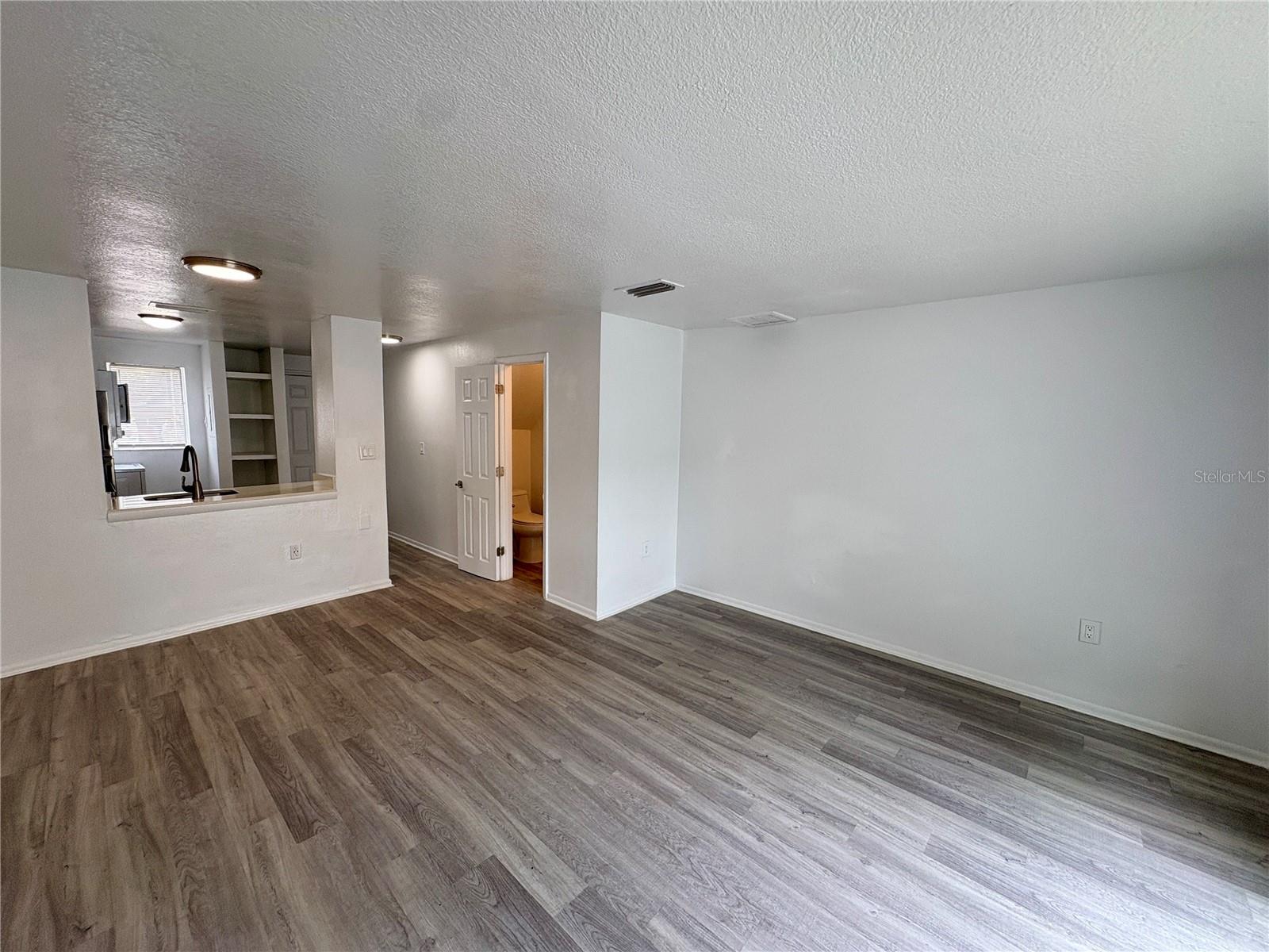 408 57TH AVENUE DR E #E, BRADENTON, FL, 34203