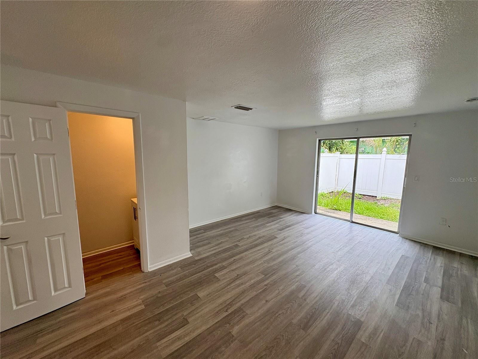 408 57TH AVENUE DR E #E, BRADENTON, FL, 34203