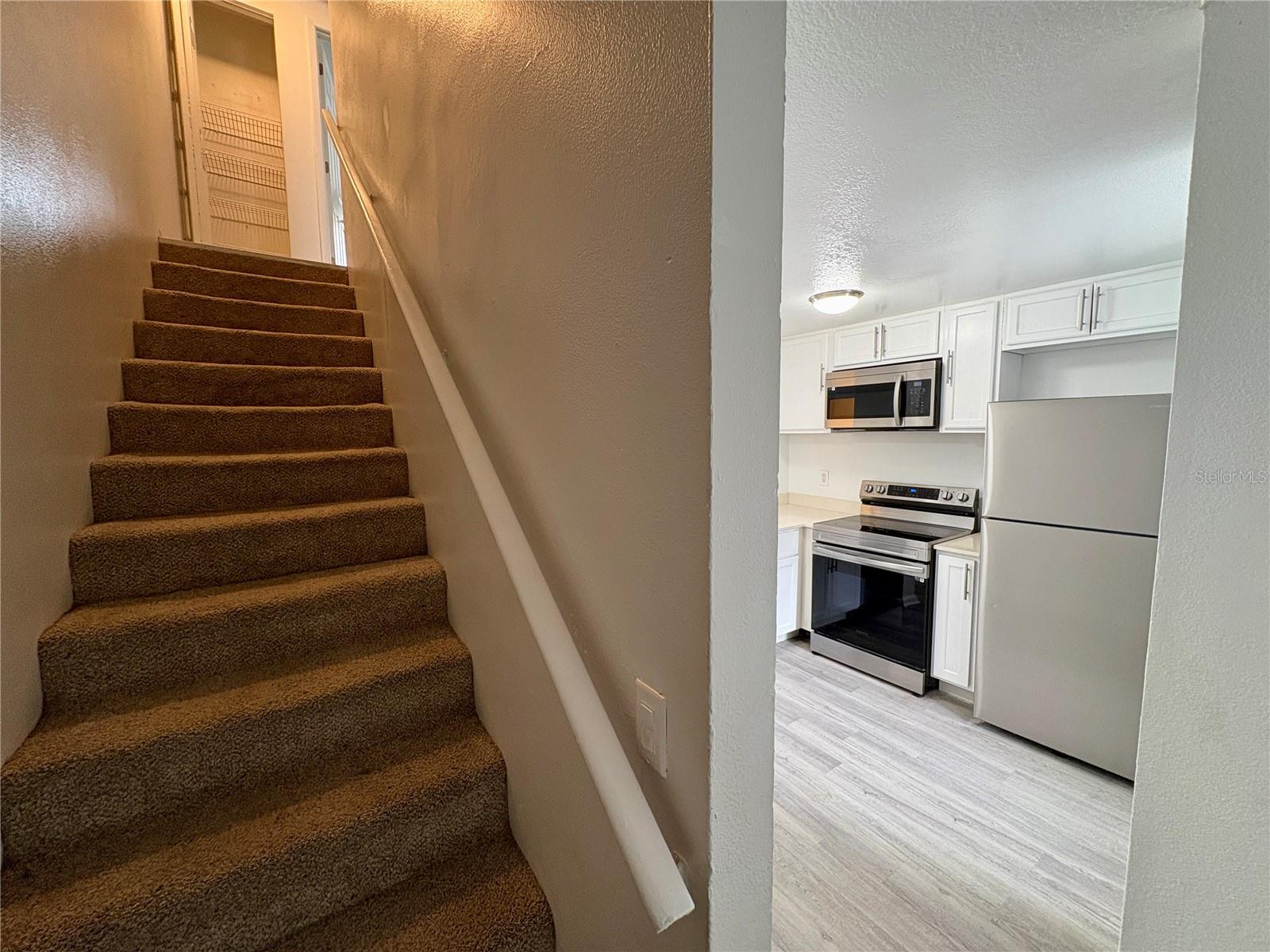 408 57TH AVENUE DR E #E, BRADENTON, FL, 34203