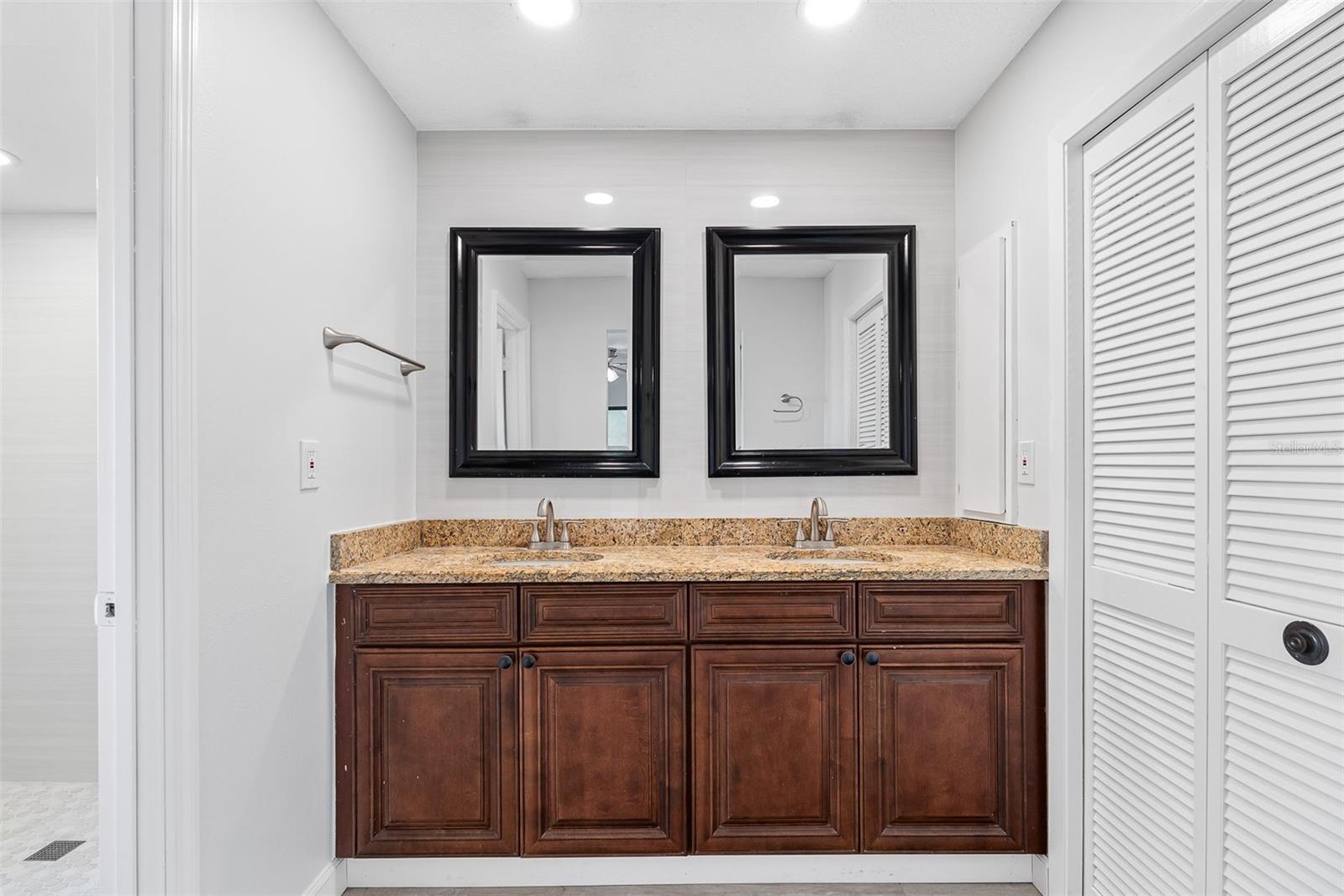 3601 FAIRWAY FOREST CIR, PALM HARBOR, FL, 34685