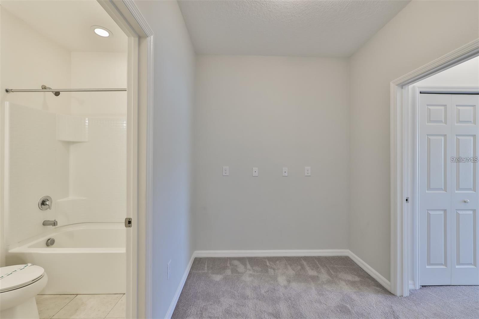 6322 CAMINO DR, APOLLO BEACH, FL, 33572