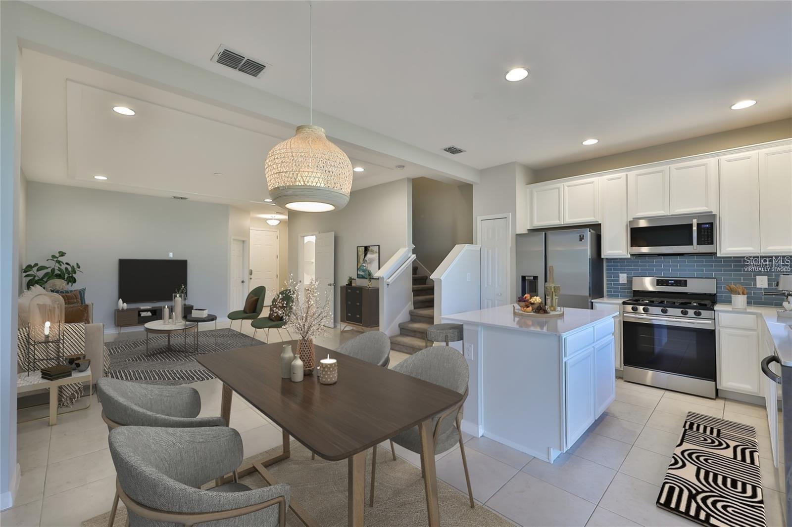 6322 CAMINO DR, APOLLO BEACH, FL, 33572