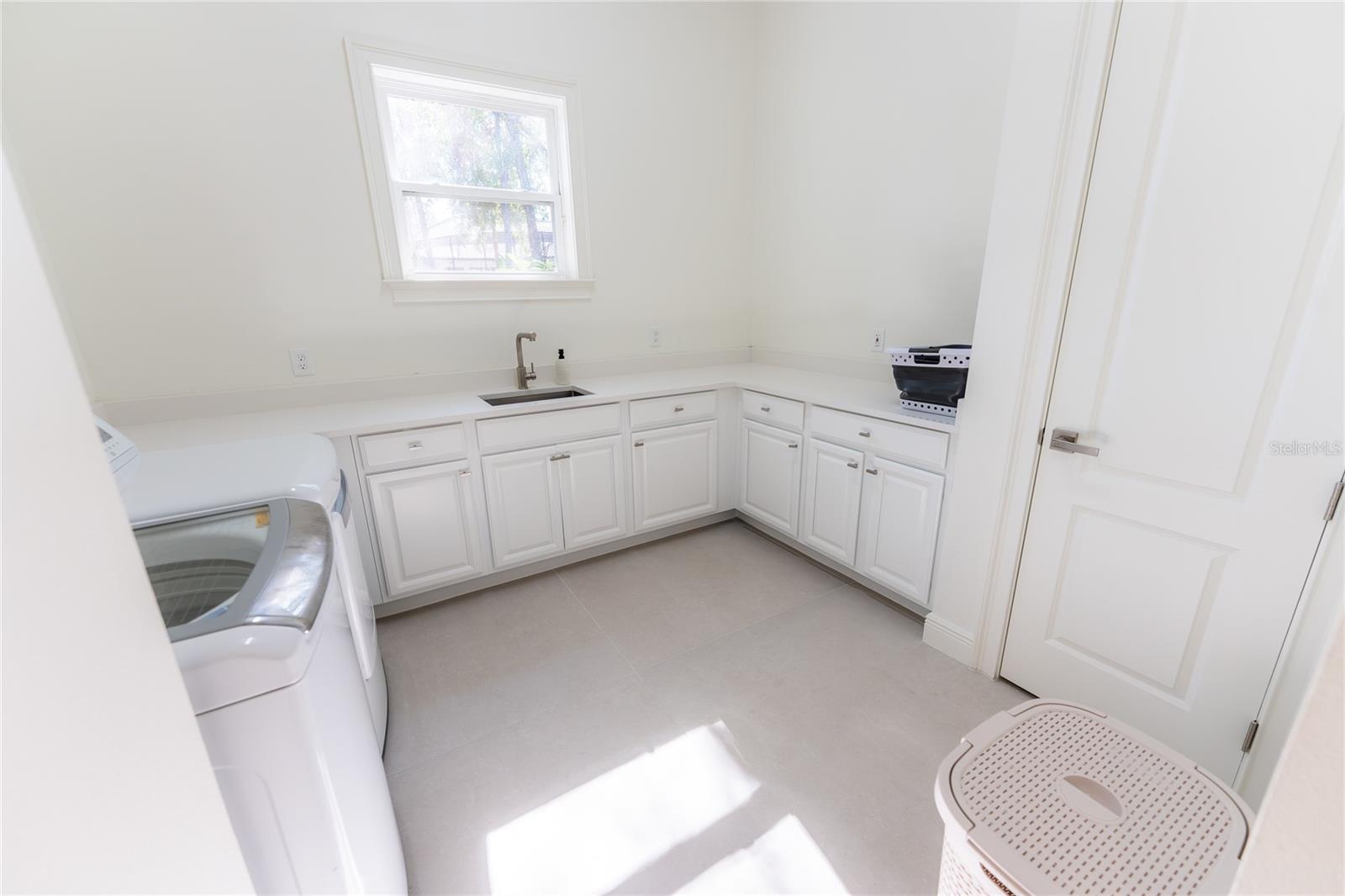 2041 LAKE FISCHER COVE LN, GOTHA, FL, 34734