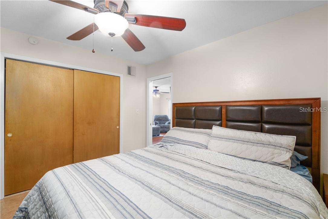 1003 DORA AVE, TAVARES, FL, 32778