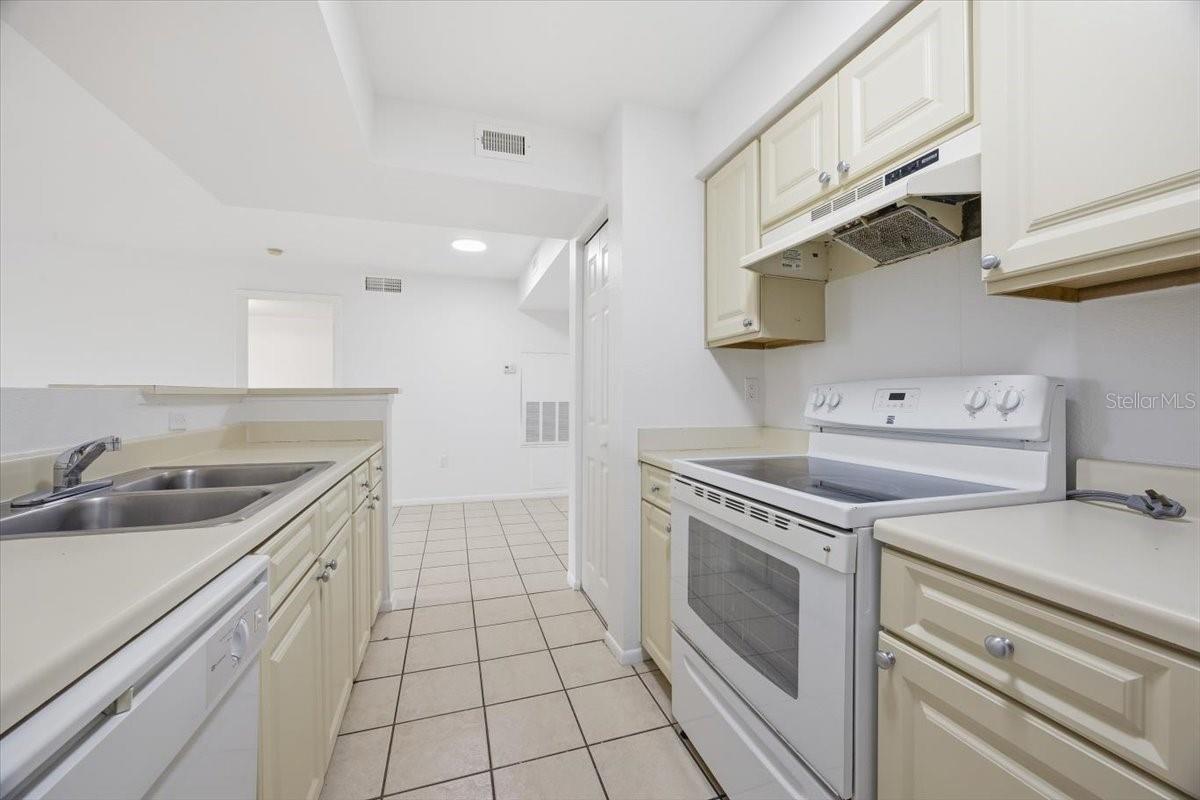 3028 PARKWAY BLVD #301, KISSIMMEE, FL, 34747