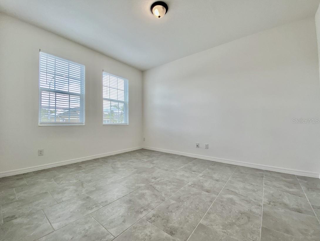924 AVENAL LN, DAVENPORT, FL, 33837