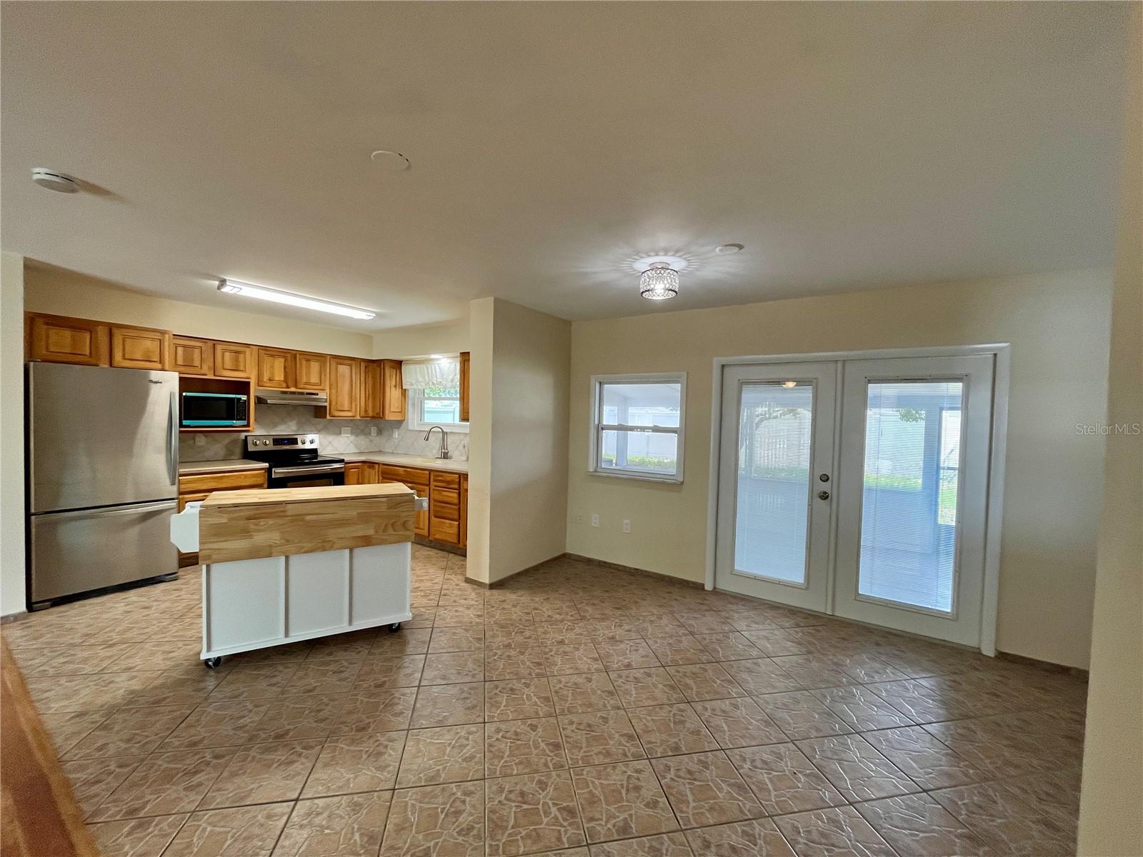 704 TORREY PINES AVE, SUN CITY CENTER, FL, 33573
