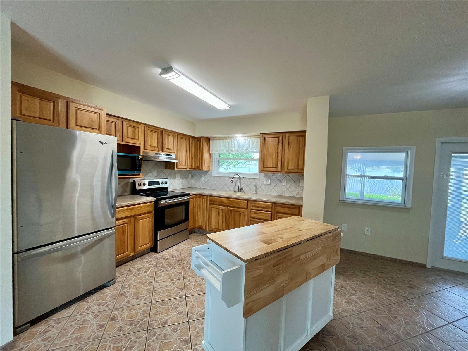 704 TORREY PINES AVE, SUN CITY CENTER, FL, 33573