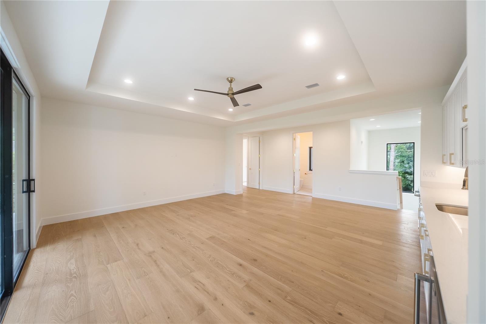 3800 FLORES AVE, SARASOTA, FL, 34239
