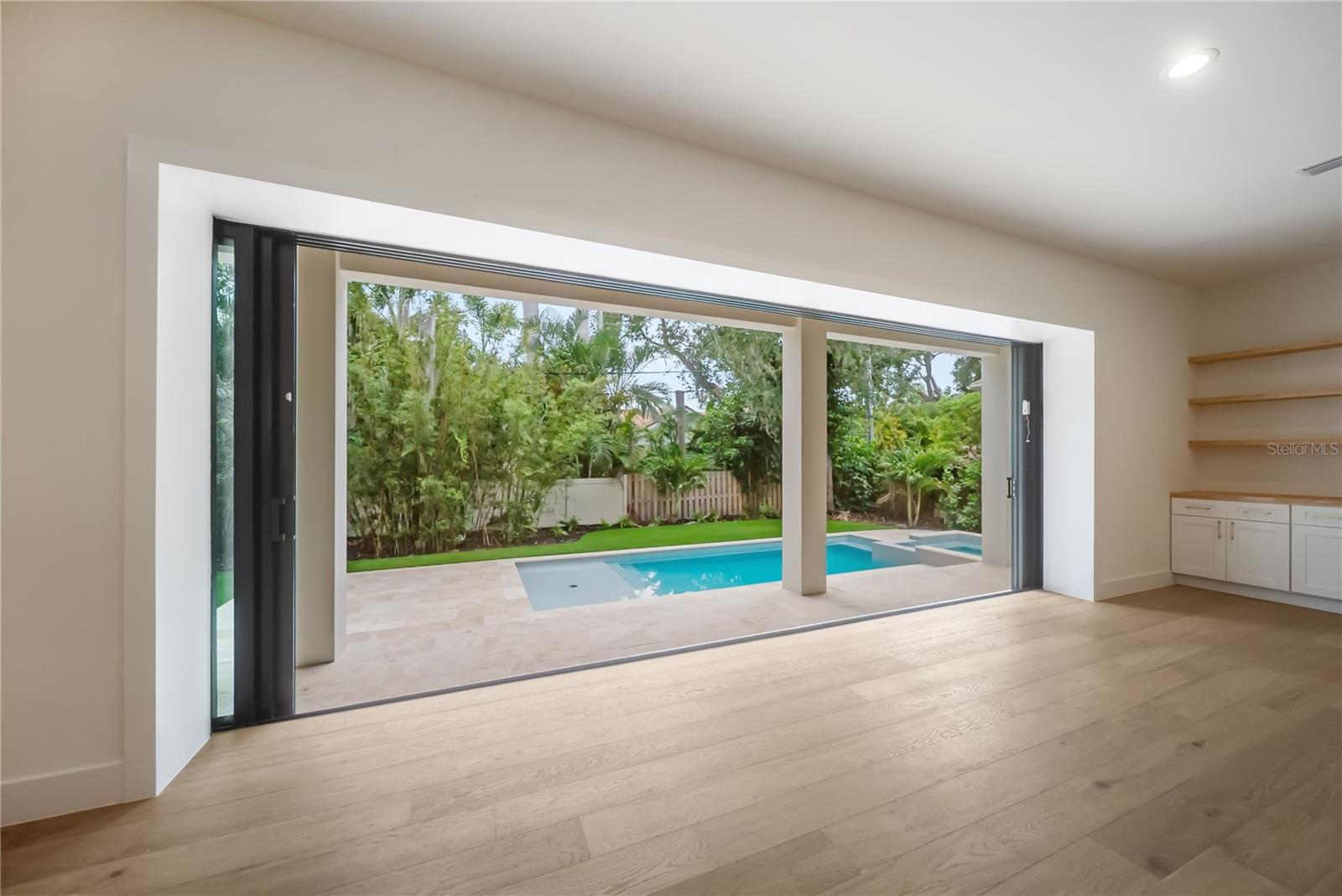 3800 FLORES AVE, SARASOTA, FL, 34239