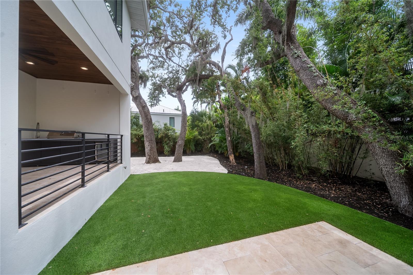 3800 FLORES AVE, SARASOTA, FL, 34239