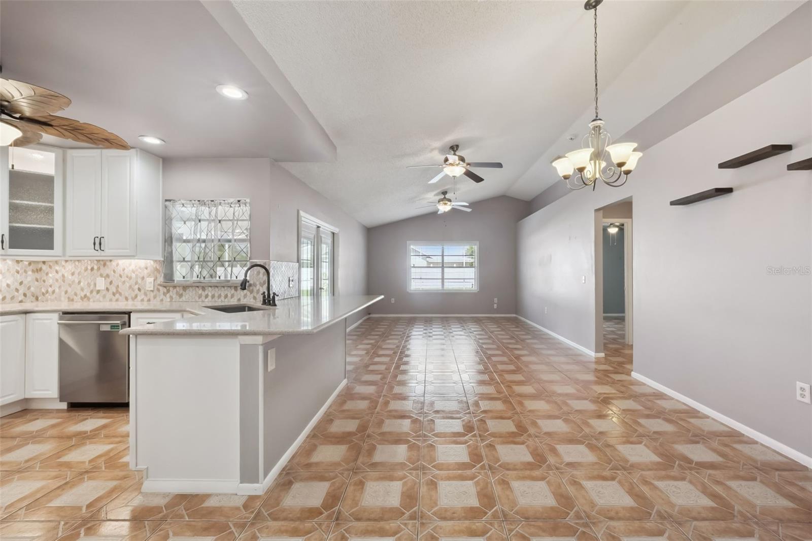 2620 E DORCHESTER DR, DELTONA, FL, 32738