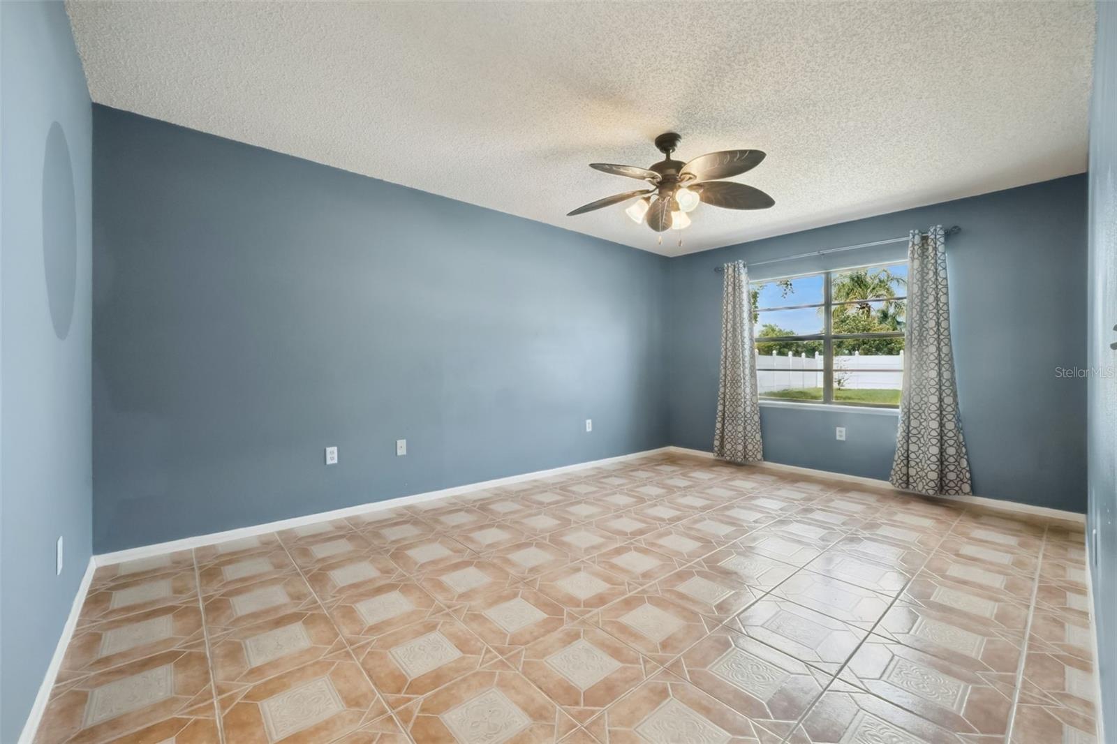 2620 E DORCHESTER DR, DELTONA, FL, 32738
