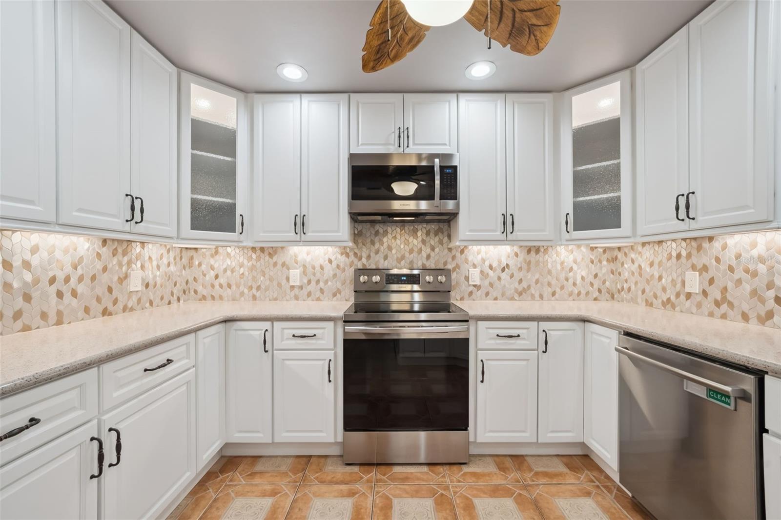 2620 E DORCHESTER DR, DELTONA, FL, 32738