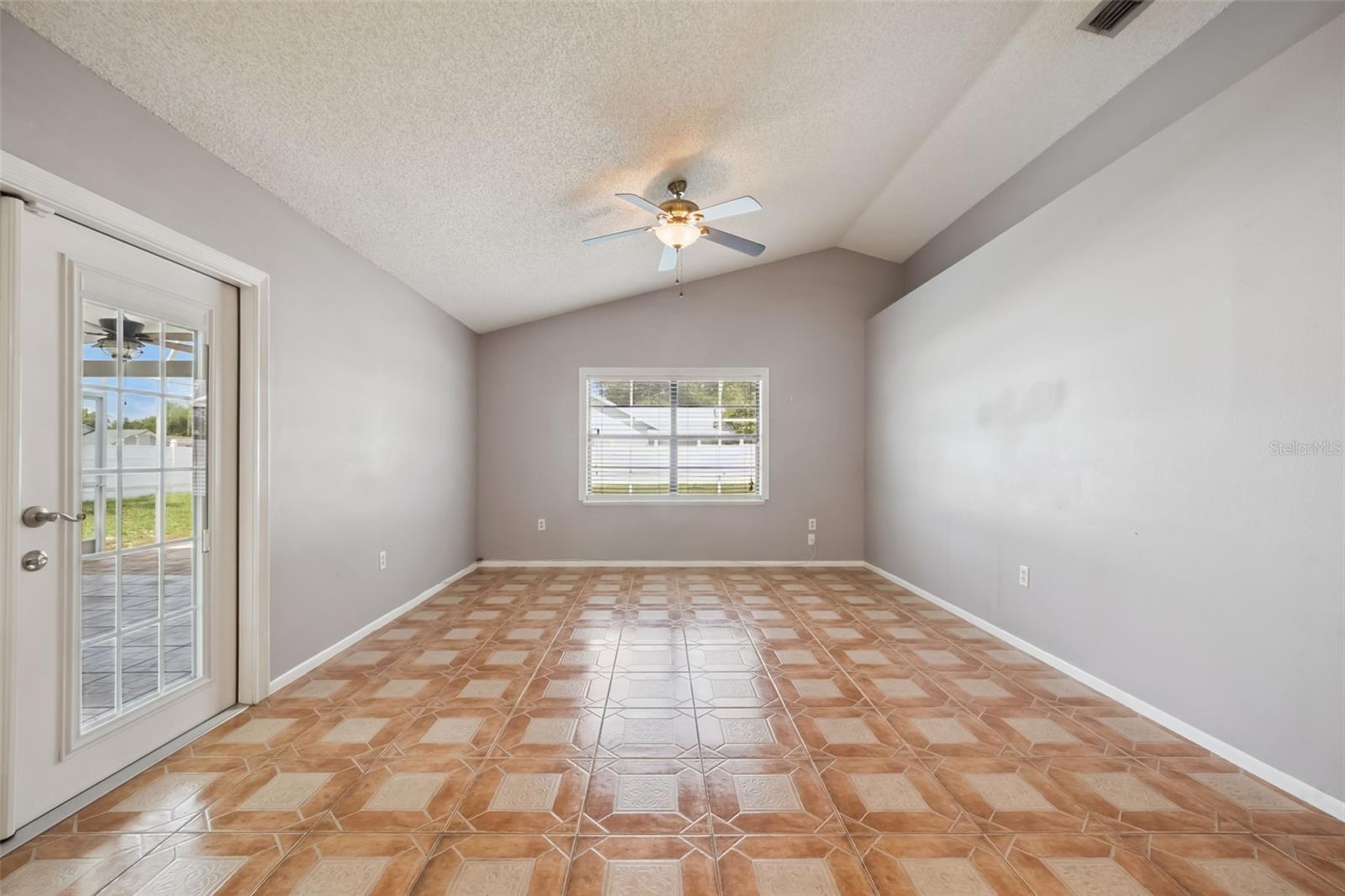 2620 E DORCHESTER DR, DELTONA, FL, 32738