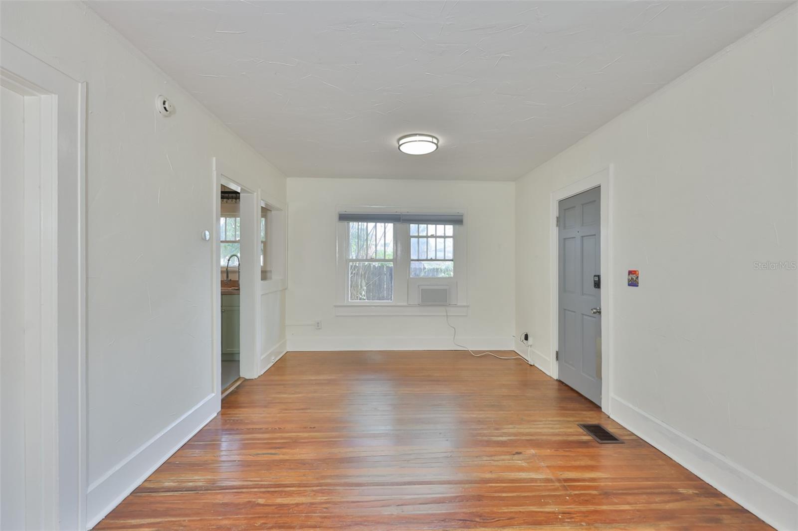 340 MOFFETT CT N, ST PETERSBURG, FL, 33701